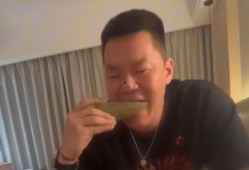 发视频搞笑吃瓜,视频里的欢乐盛宴