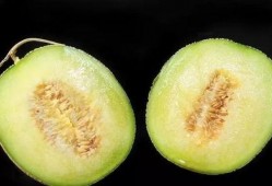 吃瓜为啥会烧心,揭秘瓜果中的“隐形酸度”