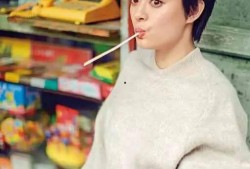 吃瓜白色短发,揭秘吃瓜界的“白色短发”风云人物