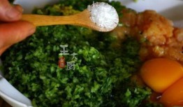 小丸子吃瓜解压