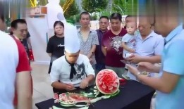 吃瓜群众围观图,吃瓜群众的热闹瞬间